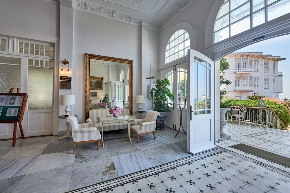 Büyükada Splendid Palace Hotel — Adalar — photo 3