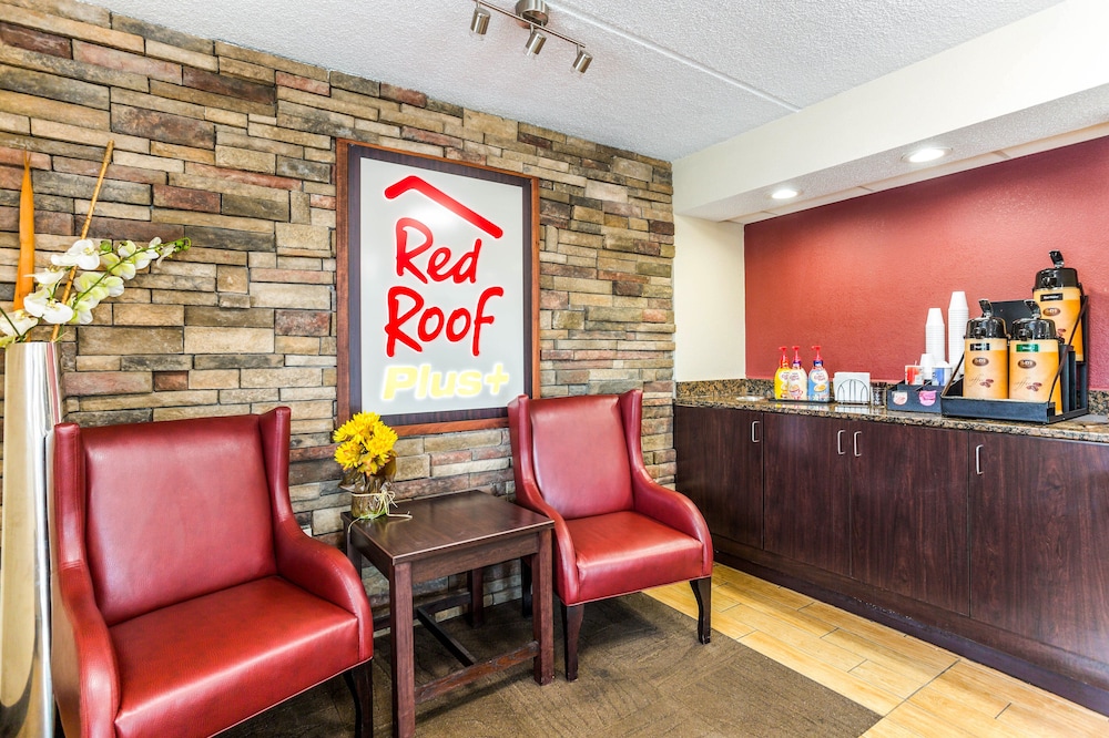 Red Roof Inn PLUS Nashville North Goodlettsville - photo 3