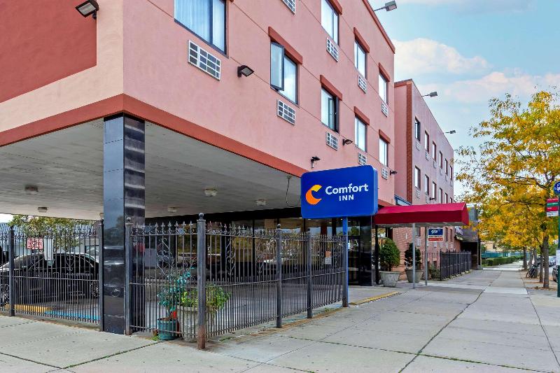 Comfort Inn Brooklyn - photo 5