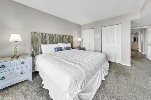 Regency Towers 623 - photo 26