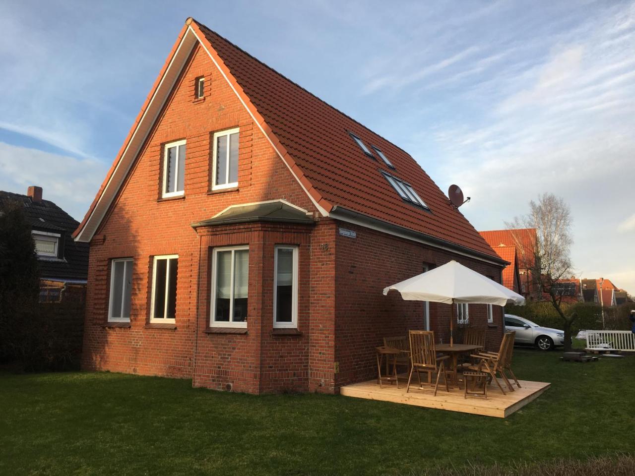 Ferienwohnung Am Alten Fischerspfad — 4-Star Luxury Hotel in Norden, Germany