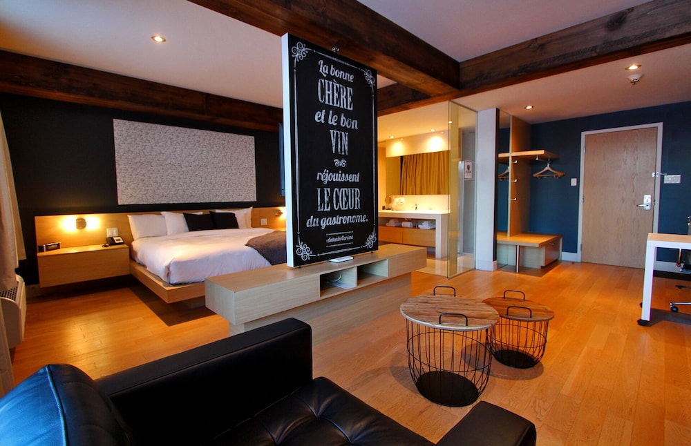 La Cache à Maxime - carbon neutral hotel in Levis