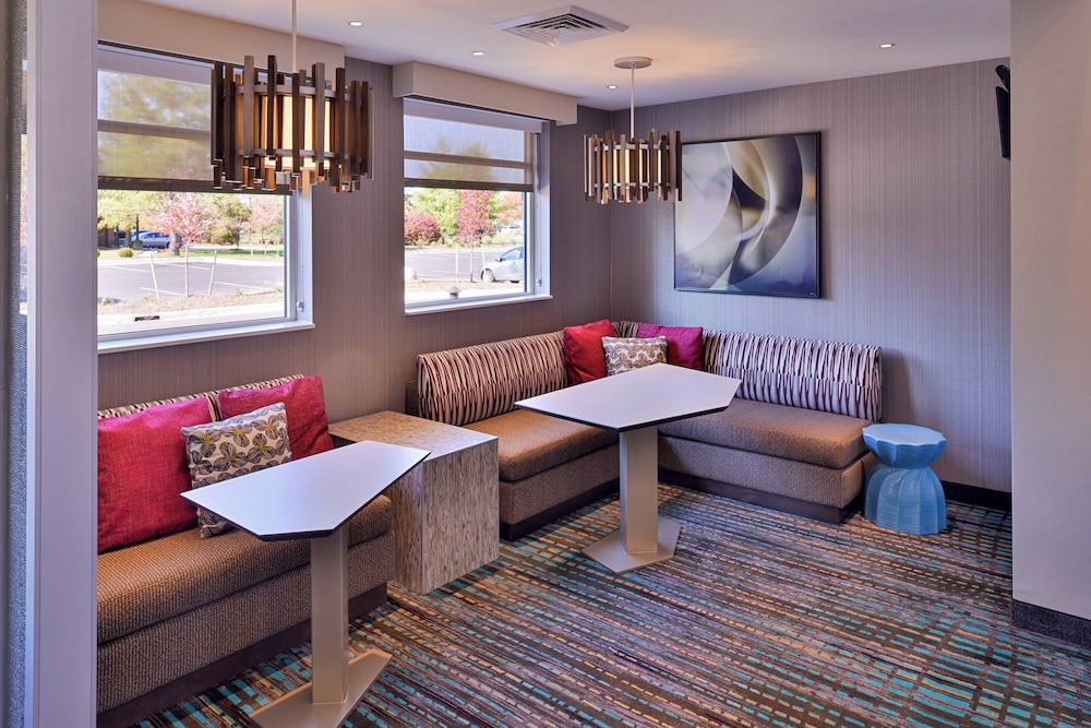 Residence Inn East Lansing - photo 22