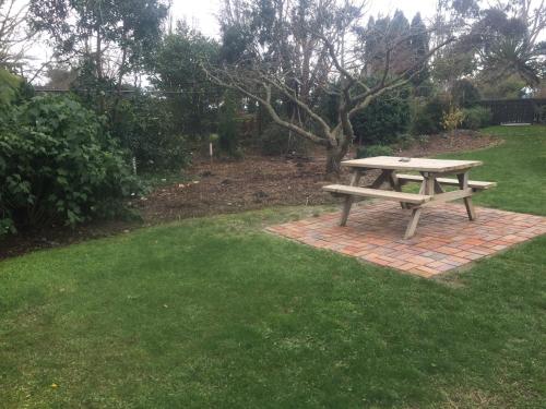 Glenwai — 4-Star Luxury Hotel in Motueka, New Zealand
