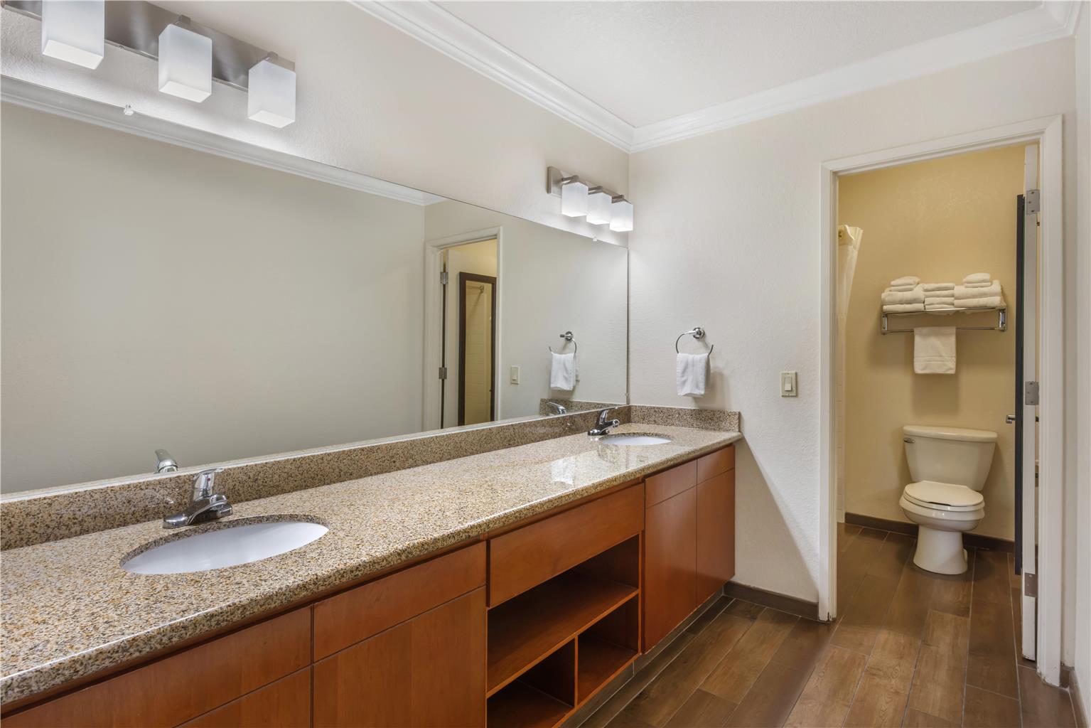 Best Western Town & Country Lodge - photo 34