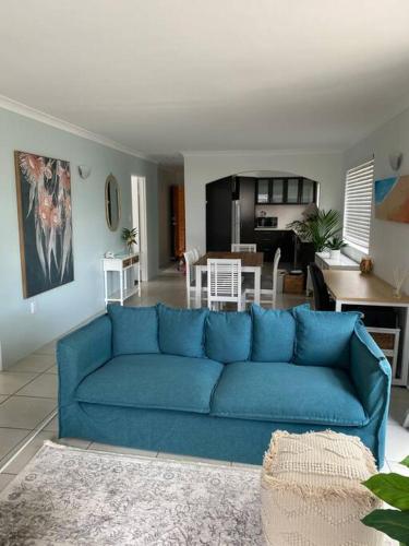 Callie Beach Escape Beachside View Family Friendly Walk Everywhere — 4-Star Luxury Hotel in Caloundra, Australia