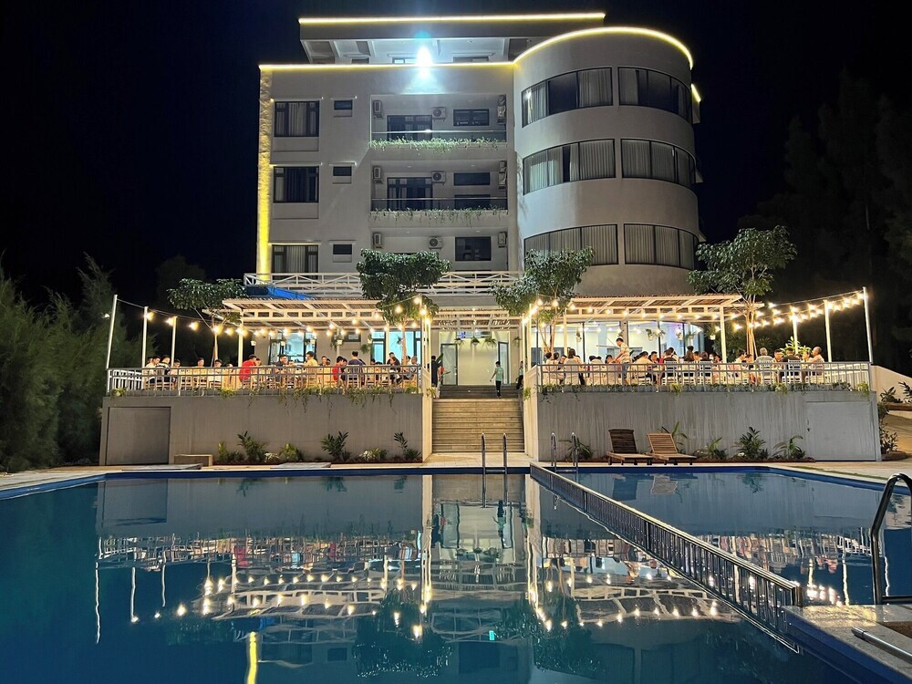 Rubeach Hotel & Rerost in Qui Nhon, Vietnam