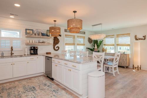 Barrycuda by Oak Island Accommodations - photo 16
