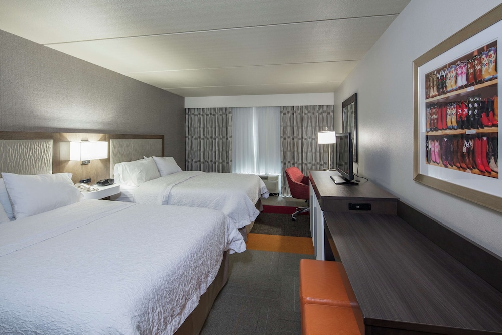 Hampton Inn & Suites Austin Cedar Park Lakeline - photo 17