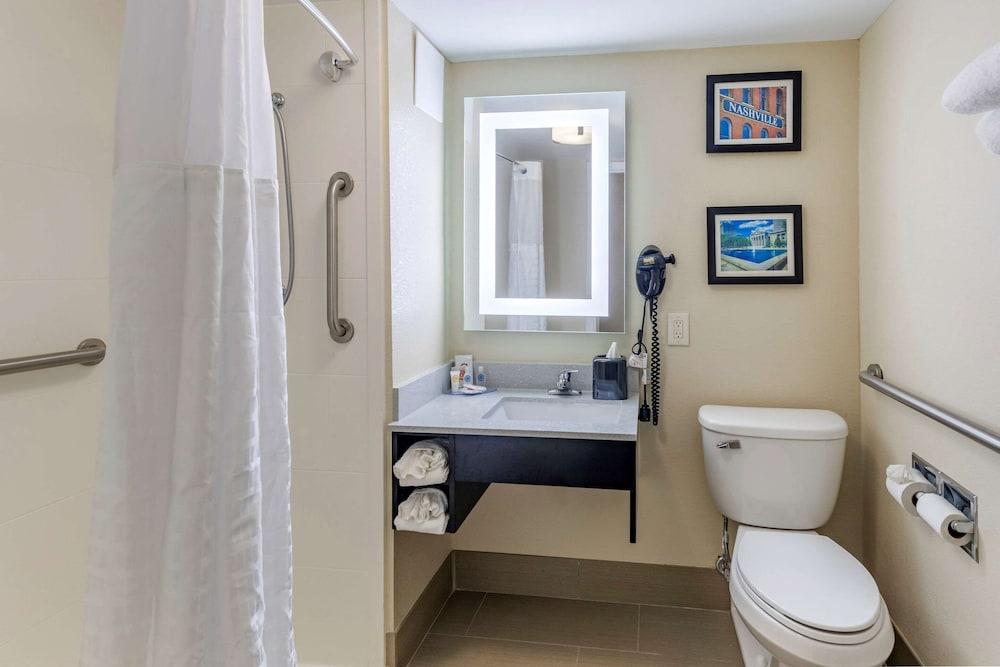 Days Inn Nashville At Opryland Music Valley Dr - photo 20