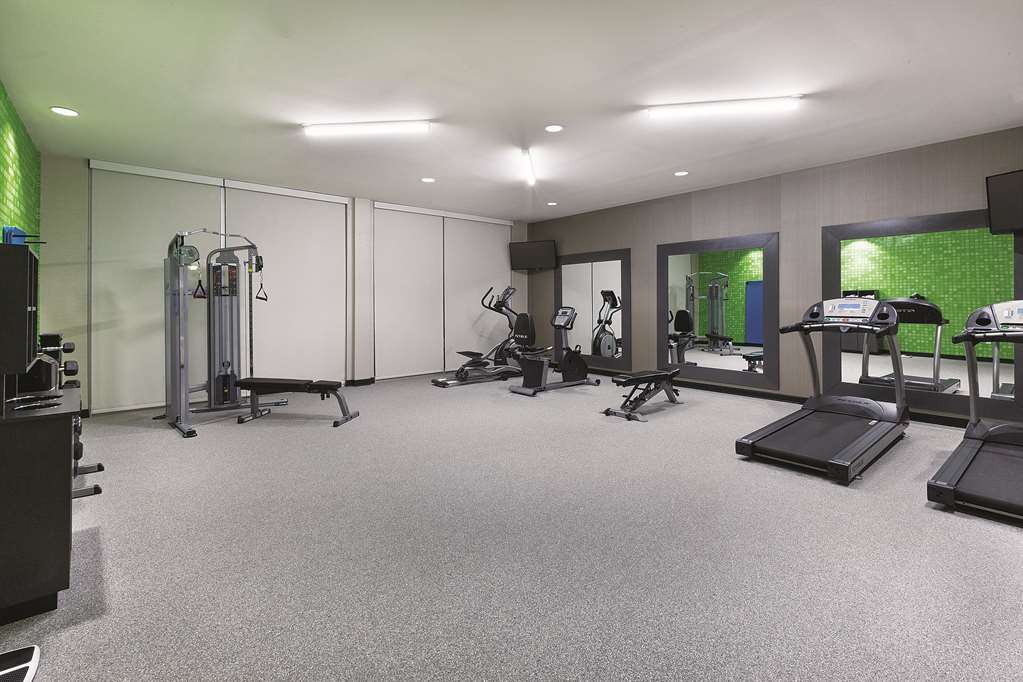 La Quinta Inn & Suites by Wyndham Terre Haute - photo 6