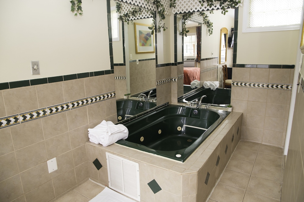 Capri inn and Suites - photo 29