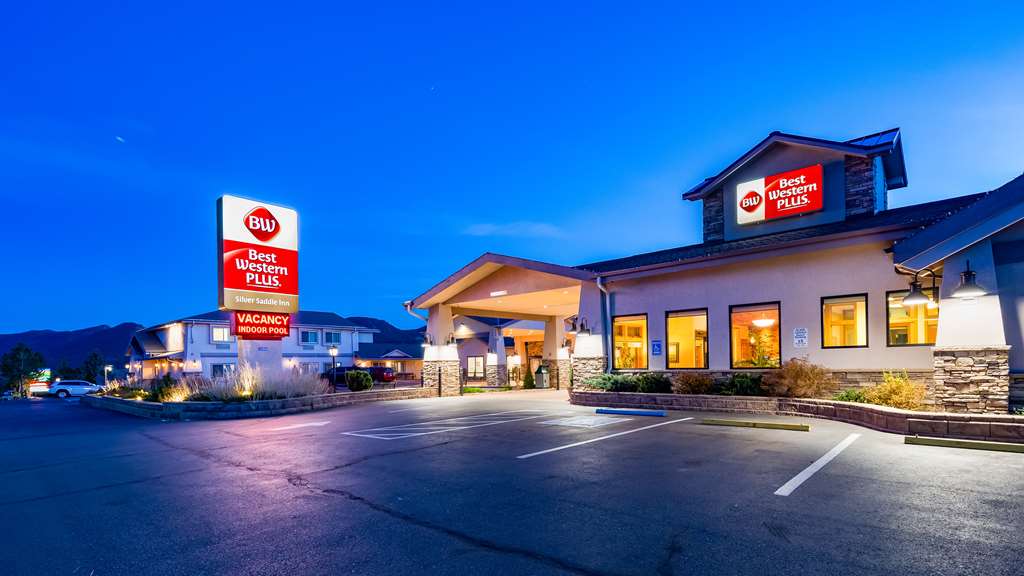 Best Western Plus Silver Saddle Inn - carbon neutral hotel in Estes Park