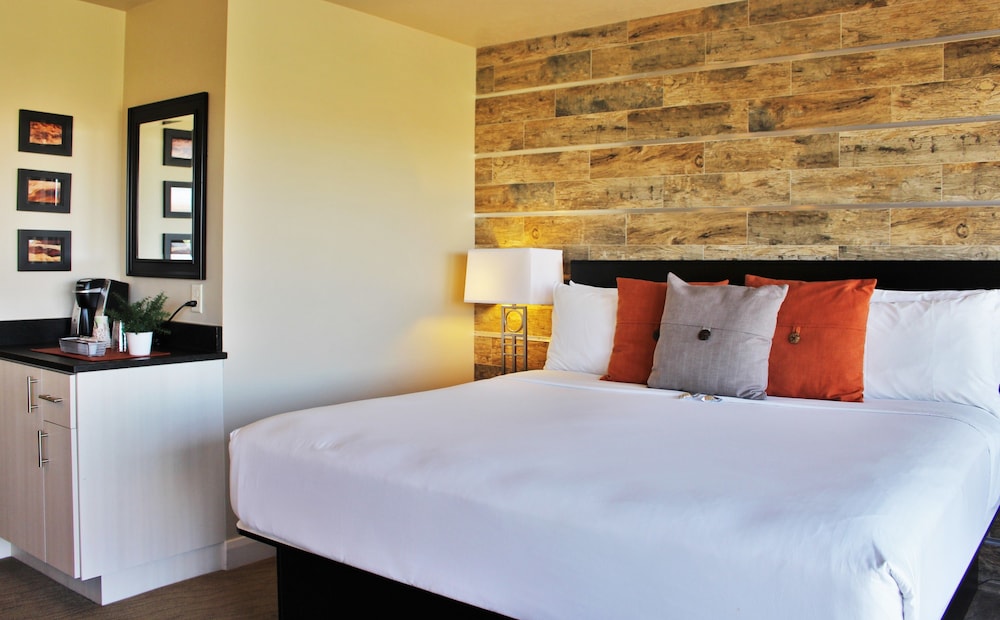 Inn on the Cliff - photo 7