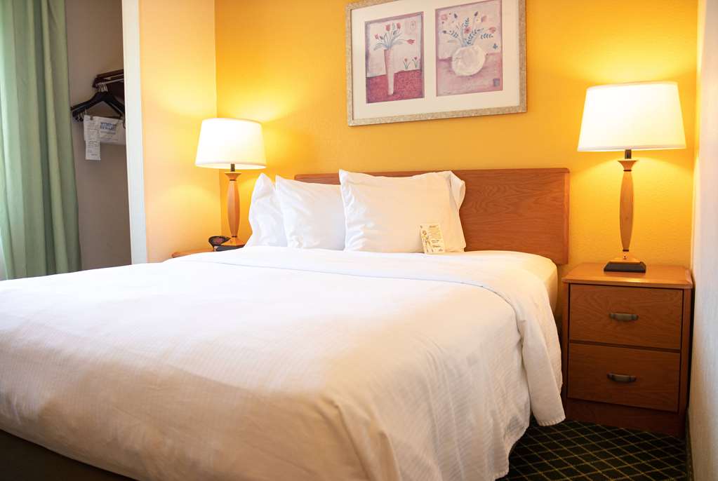 Wingate by Wyndham Sioux City - photo 11