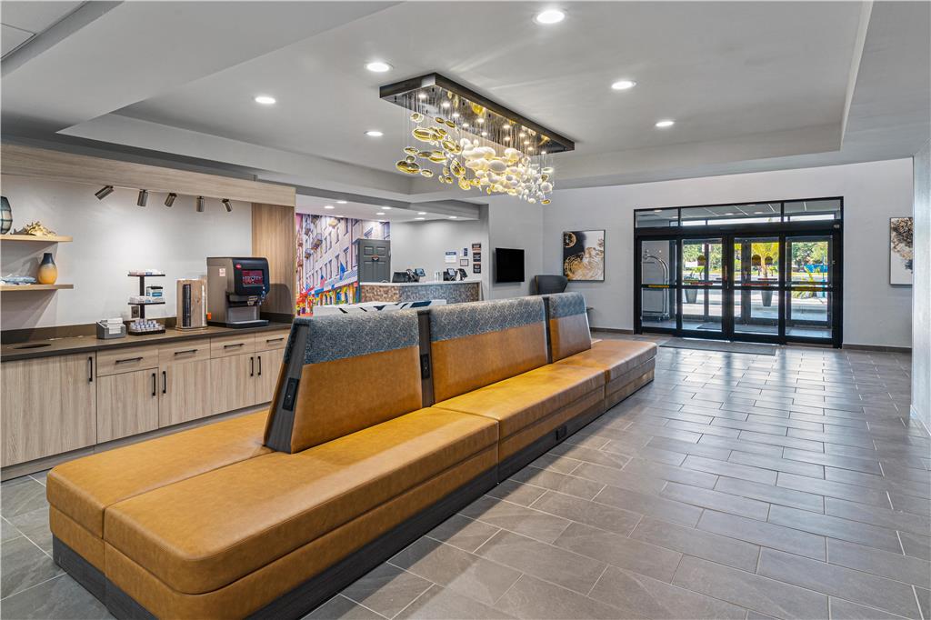Best Western Plus Savannah Gateway - photo 33