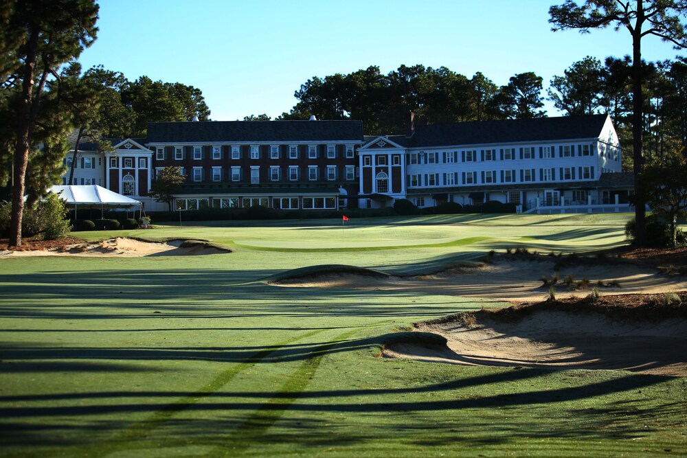 Mid Pines Inn & Golf Club