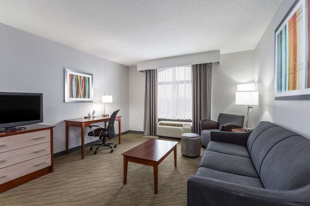 Wingate by Wyndham Chesapeake - photo 14