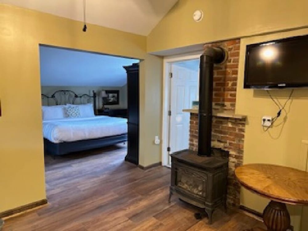 Ridgeway Inn - photo 34