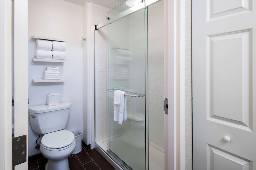 Hampton Inn & Suites Chicago Lincolnshire - photo 44
