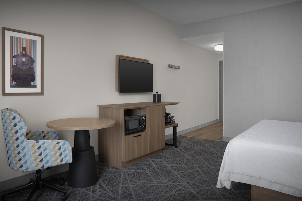 Hampton Inn & Suites Laurel MS - photo 10