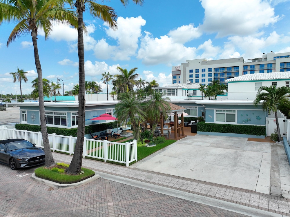 Tropic Isle Boutique Hotel - photo 33