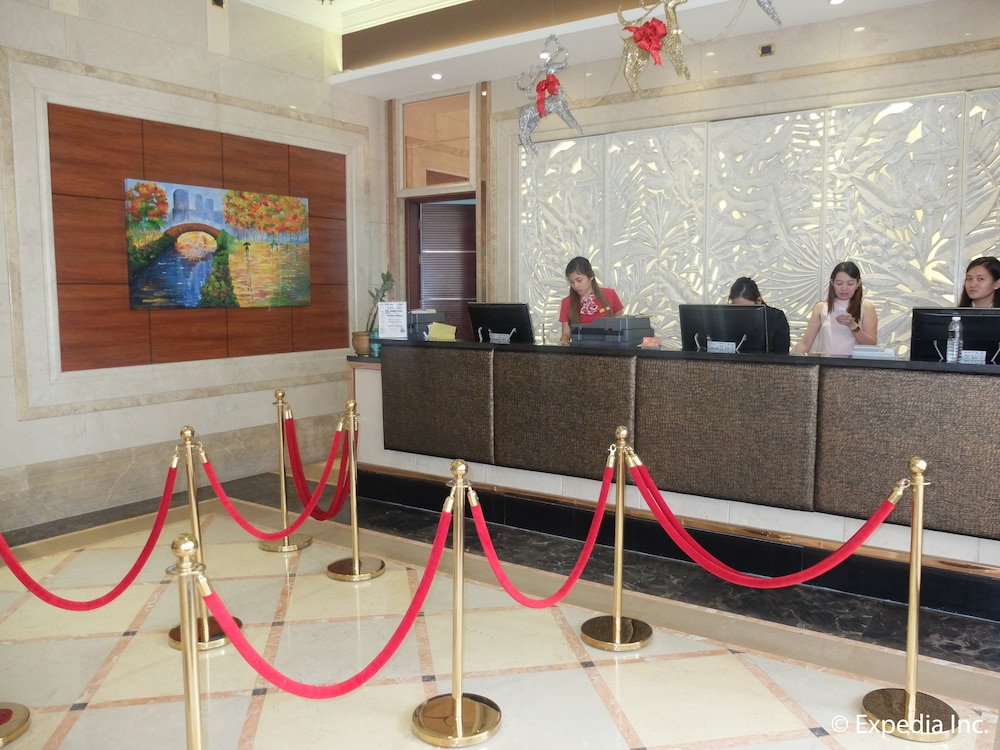Central Park Tower Resort — Angeles City — photo 2
