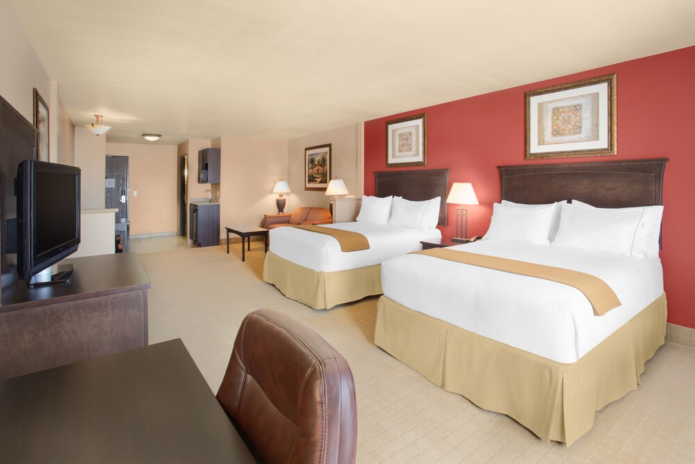 Holiday Inn Express & Suites Yuma by IHG - photo 11