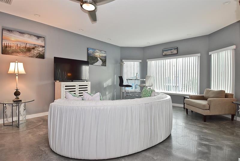 Family Tides by Beachside Management - photo 6