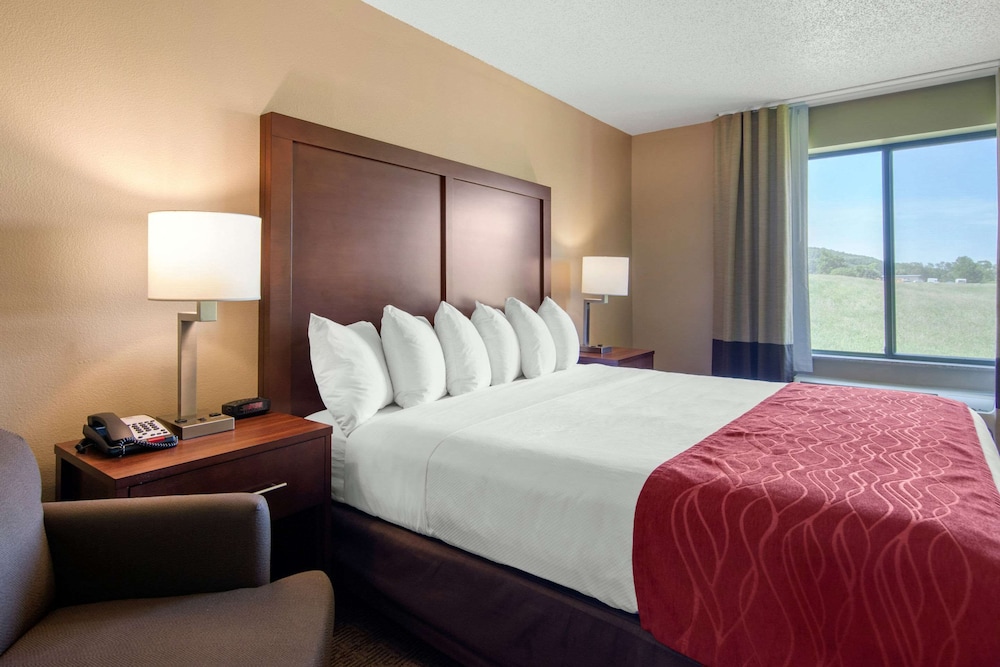 City Express by Marriott Milford Cooperstown - photo 13