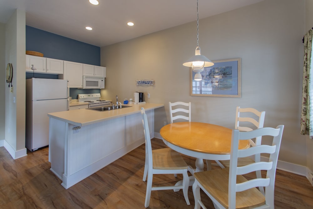 Edgewater Resort - photo 52