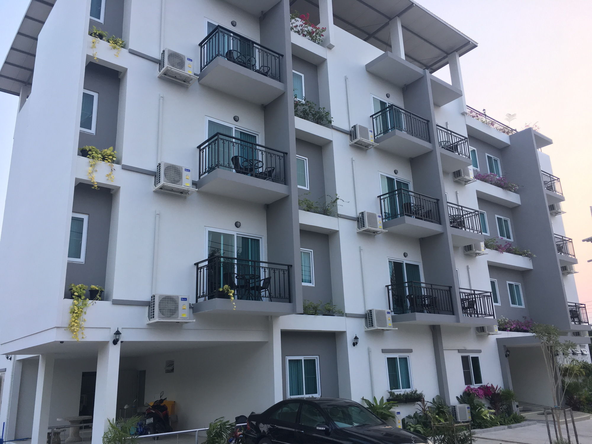 Baan Hinwong in Sattahip, Thailand