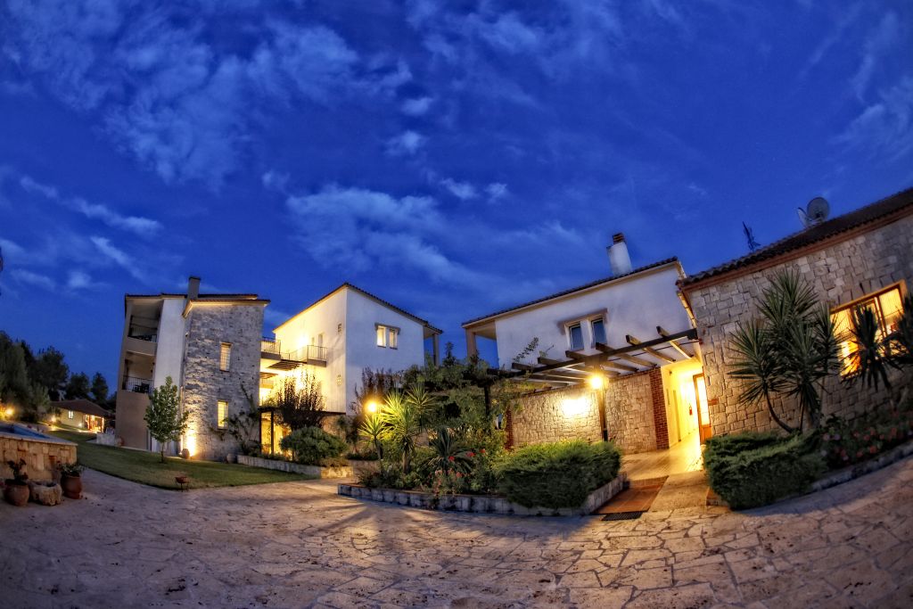 Hotel Nostos — hotel in Afytos