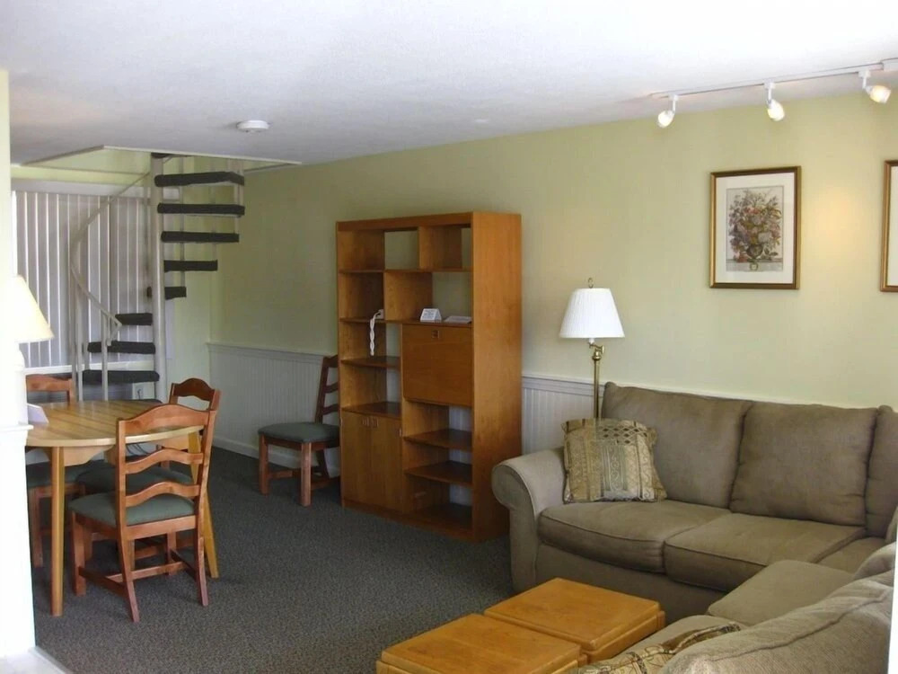 Harwichport Resort - photo 2