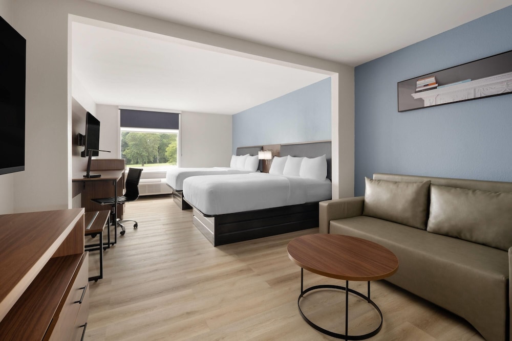 Wingate by Wyndham Dublin Near Claytor Lake State Park - photo 26