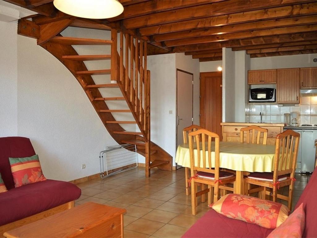 Studio Les Angles 1 pièce 4 personnes FR 1 593 74 — hotel in Les Angles