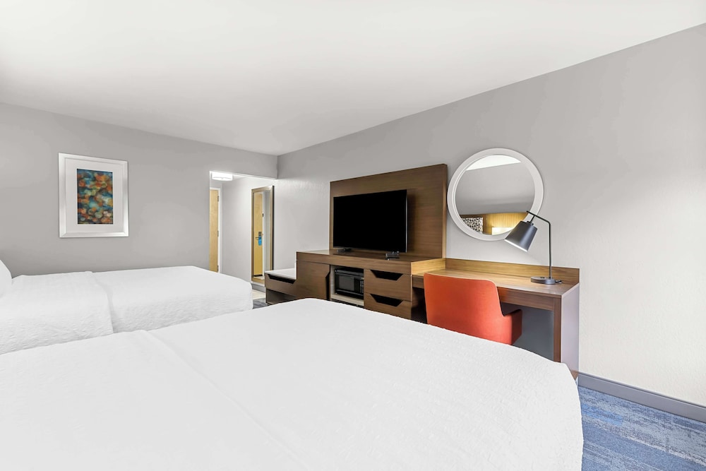 Hampton Inn Florence Midtown near University of North Alabama - photo 12