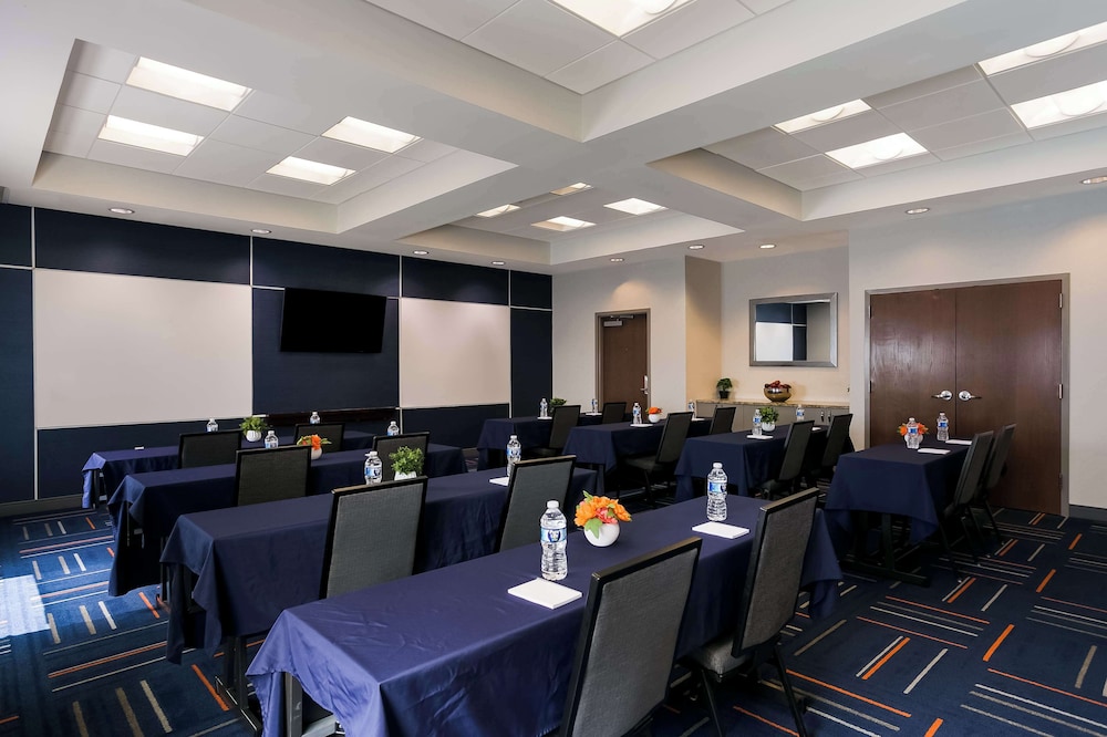 Hampton Inn & Suites Wilmington Christiana - photo 49