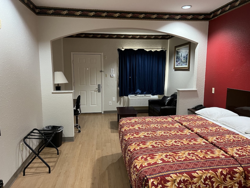 Scott Inn and Suites Houston - photo 12