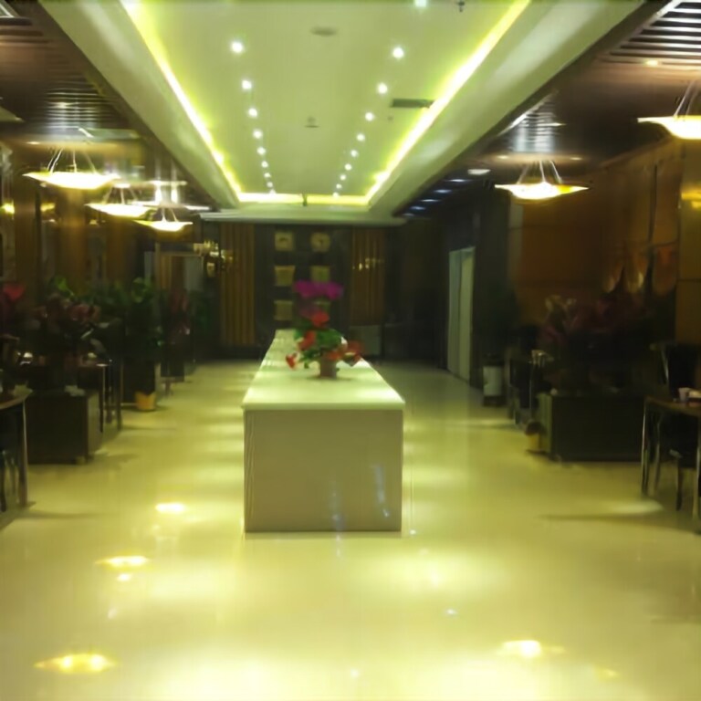 Menglifang Hotel — hotel in Zhumadian