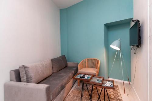 Heart of Tbilisi: 3 Apts w Balcony By Wehost