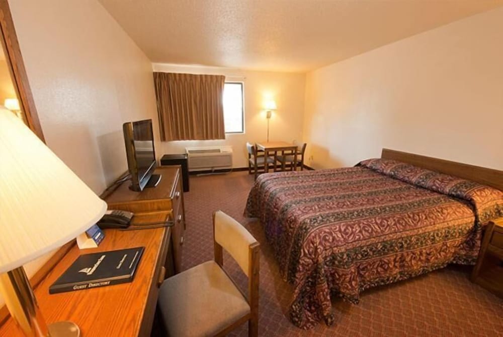 Superior Inn - photo 4