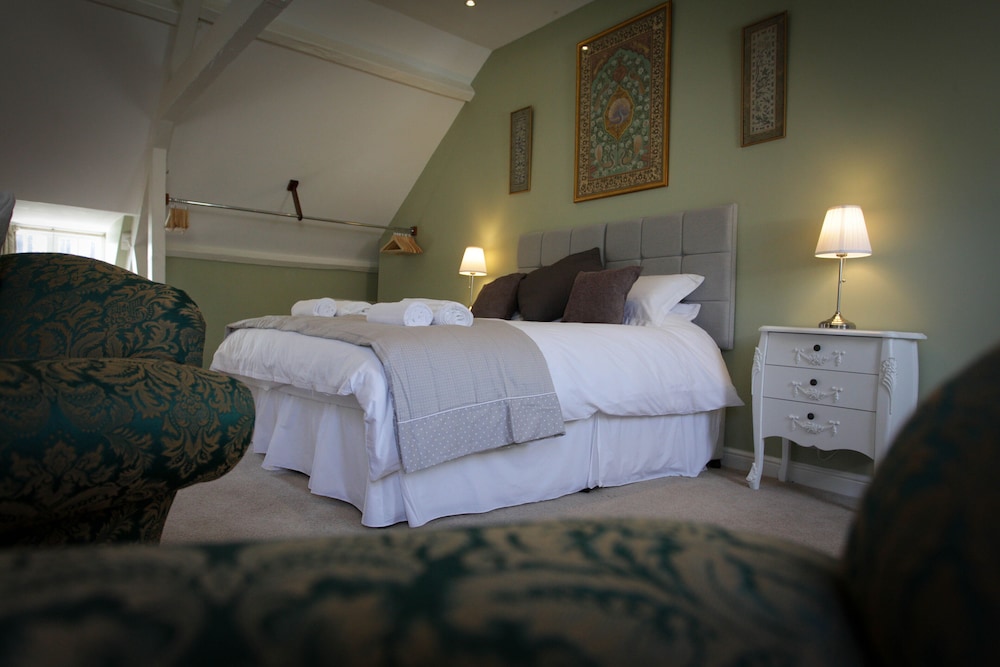 Thistlebank Townhouse — 4-Star Luxury Hotel in Whitby, United Kingdom