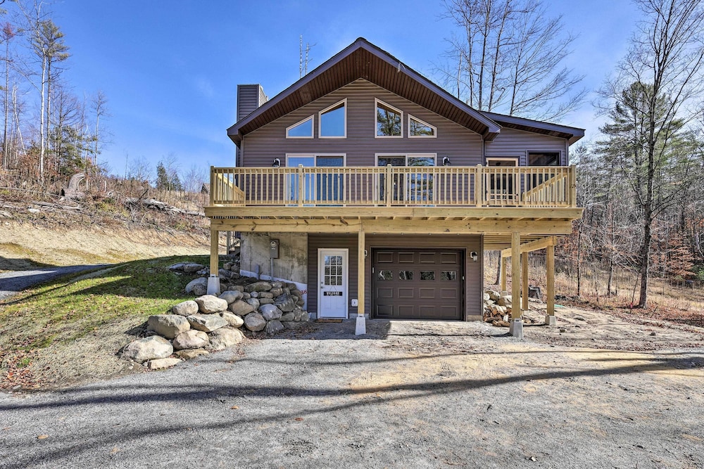 Chestertown Hideaway w Lake & Beach Access in Chestertown, United States