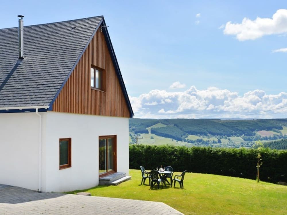 Glen View Lodge — 4-Star Luxury Hotel in Inverness, United Kingdom