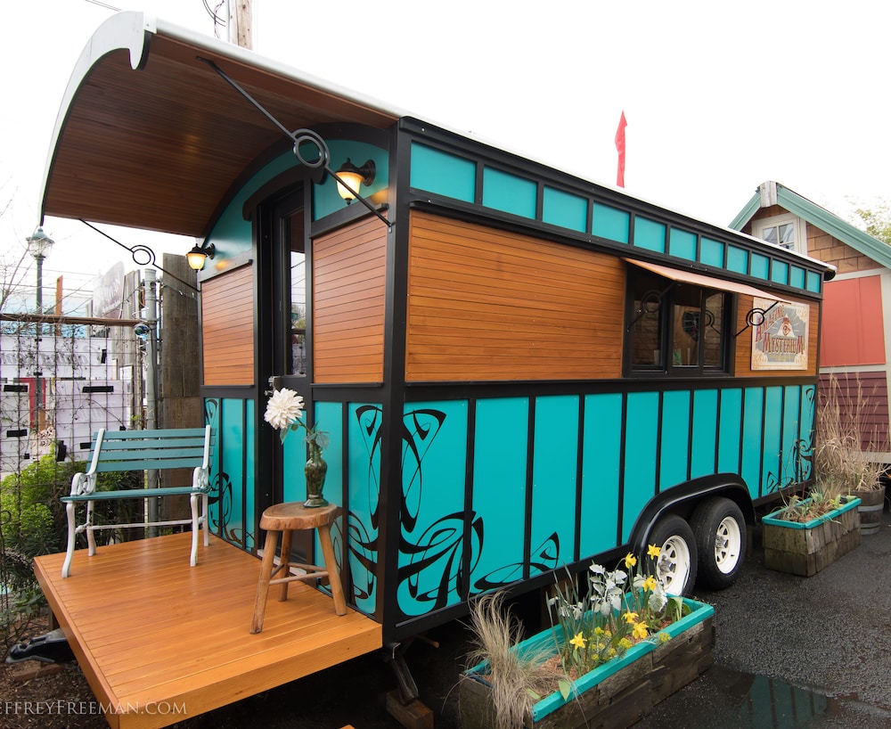 Caravan The Tiny House Hotel - photo 34