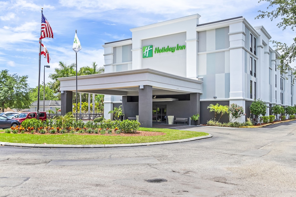 Holiday Inn St. Petersburg West by IHG - photo 2