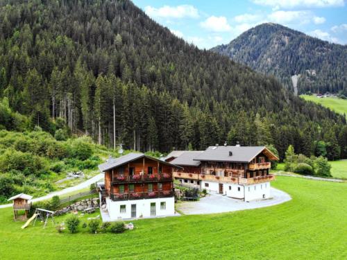 Steineggerhof - carbon neutral hotel in Unknown City
