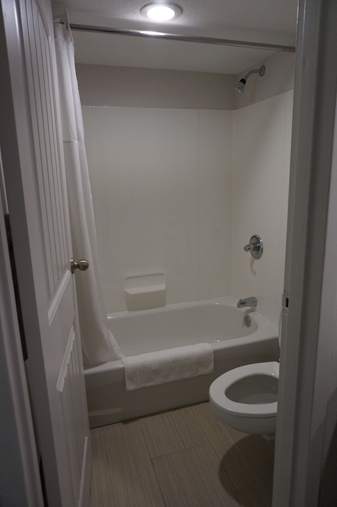 The Smart Stay Inn - photo 26