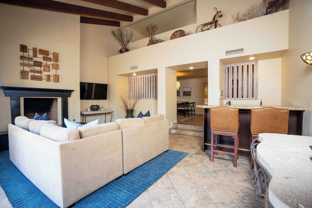 Kimpton Miralina Resort & Villas by IHG - photo 42
